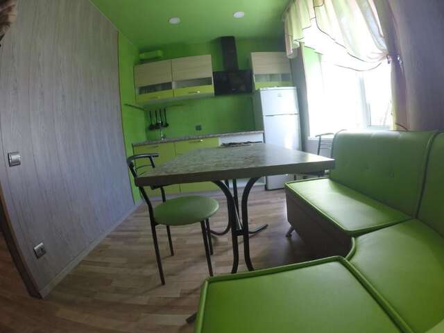 Апартаменты Apartmens on Khabarovskaya Кривой Рог-18